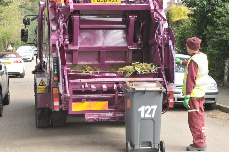 Council offers £750 per day for a rubbish temporary director Inside Croydon