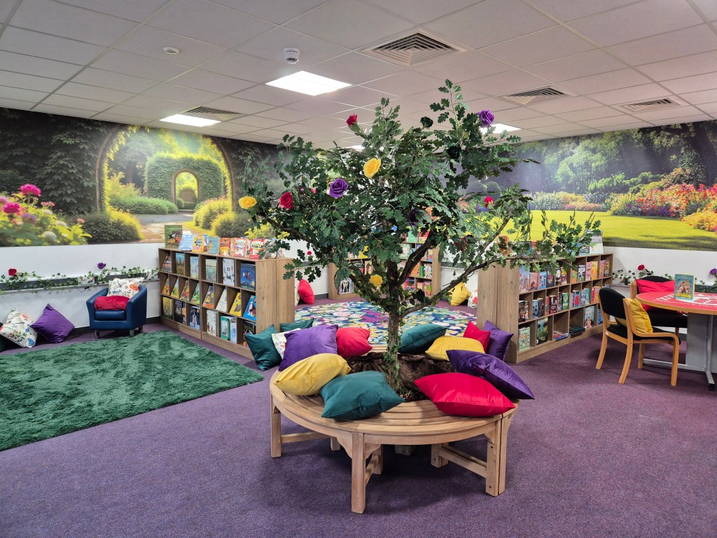 Charity helps South Croydon primary establish its new library